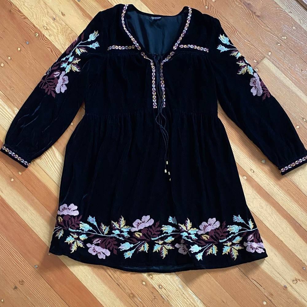 Topshop Black Velvet Long Sleeve Dress with Floral Embroidery 10